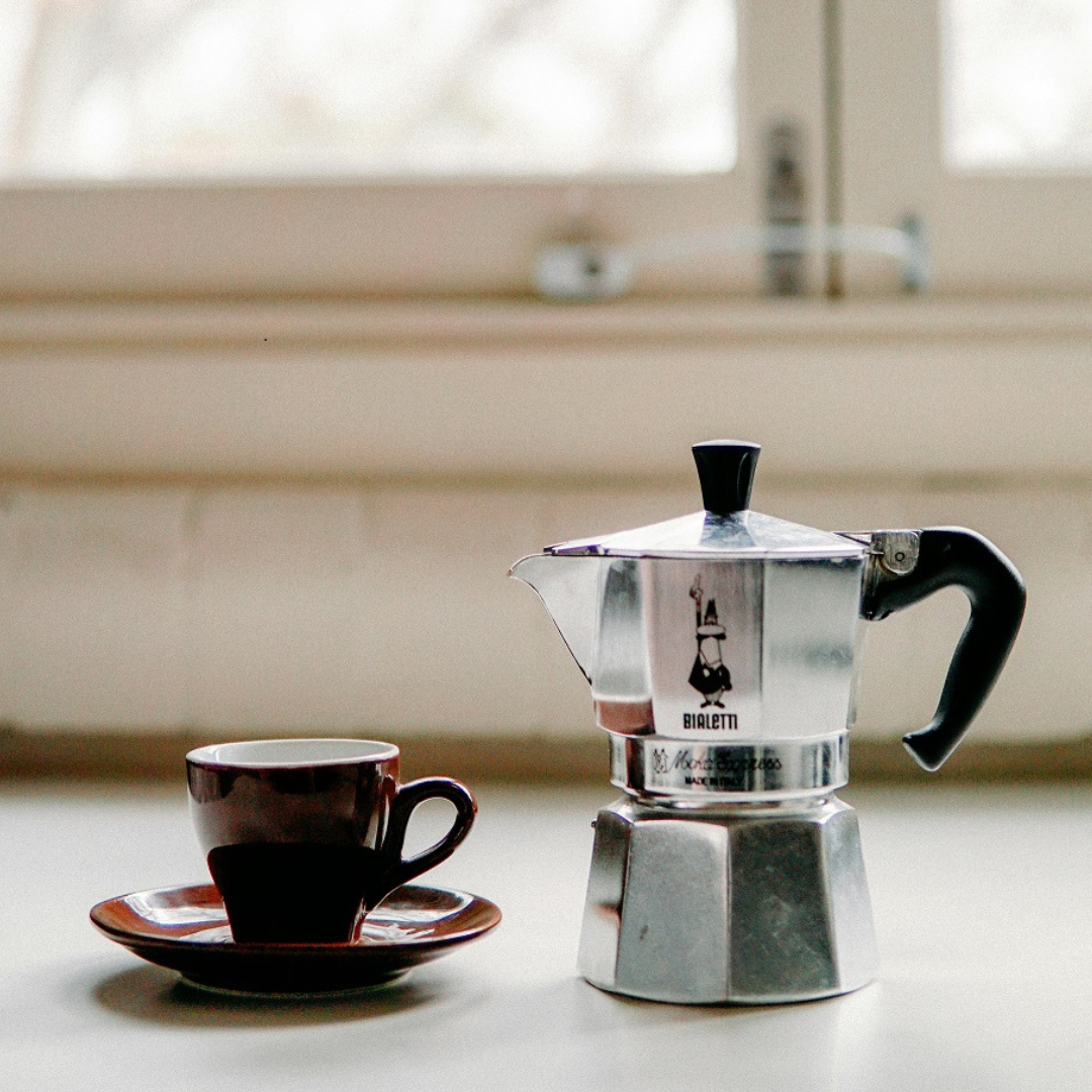 How to Brew Moka Pot Stove Top Noni's Coffee Roasters